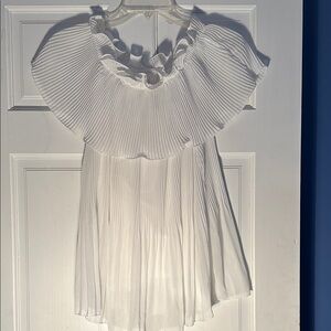 Elegant White Pleated Women's Top